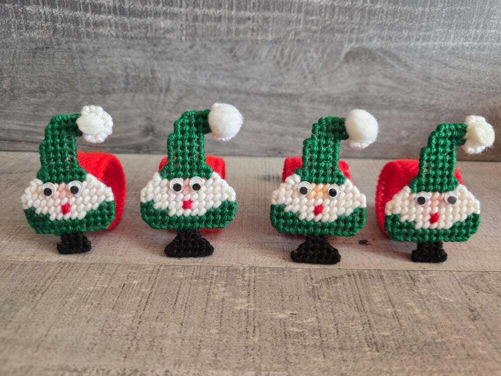 Handmade Crochet Plastic Canvas Santas Elves Napkin Holders Lot McM 1970s g56